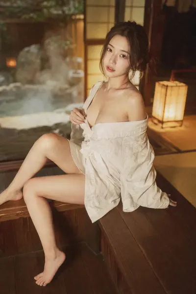 Japanese Onsen Ryokan Portrait sample image