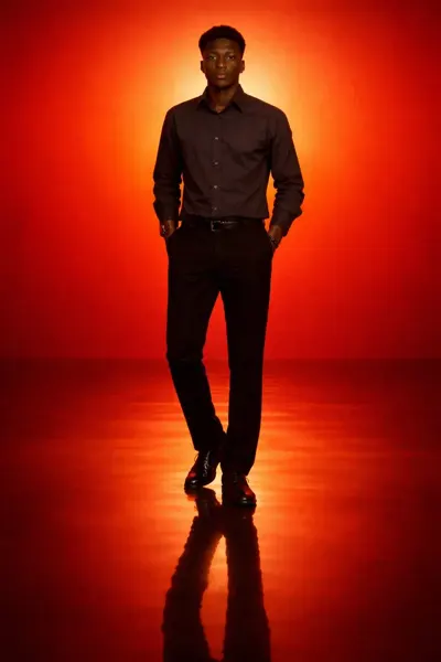 Lonely Silhouette in Orange-Red Gradient sample image
